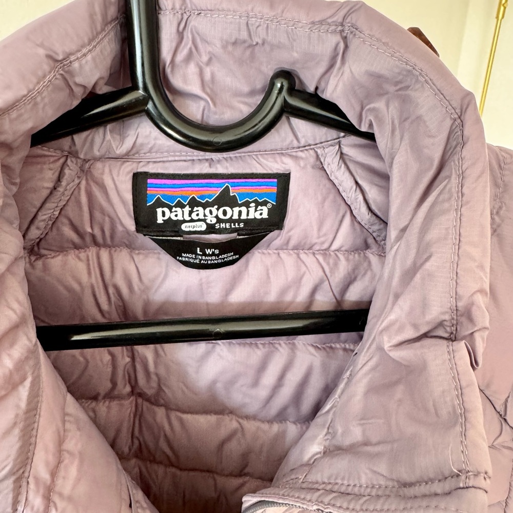 Patagonia Women’s Down Sweater Lightweight Quilted Jacket - Lavender - Picture 3 of 8